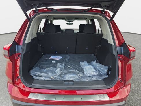 New 2026 Nissan Rogue SV w/ Cold Weather Package AWD/4WD image 12