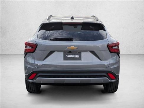 New 2026 Chevrolet Trax LT w/ Driver Confidence Package image 8