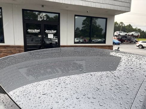 Used 2025 Volkswagen Jetta Sport FWD image 13