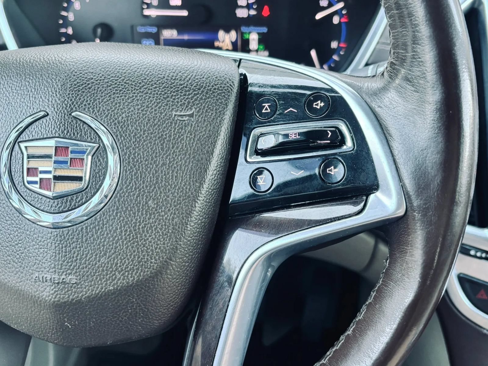 Used 2015 Cadillac SRX Performance AWD/4WD image 28