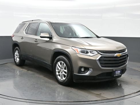 Used 2020 Chevrolet Traverse LT image 8