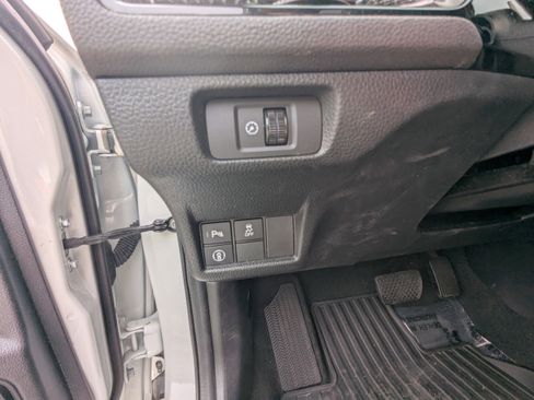 Used 2023 Honda Civic Touring image 19