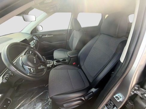 Used 2024 Kia Seltos S AWD/4WD image 13