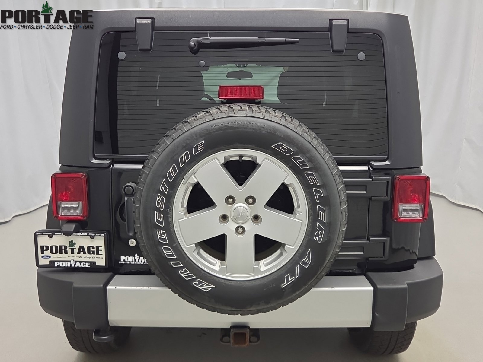 Used 2012 Jeep Wrangler Unlimited Sahara w/ Connectivity Group AWD/4WD image 6