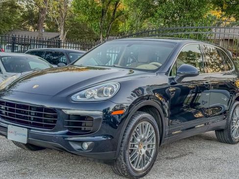Used 2015 Porsche Cayenne Diesel image 4