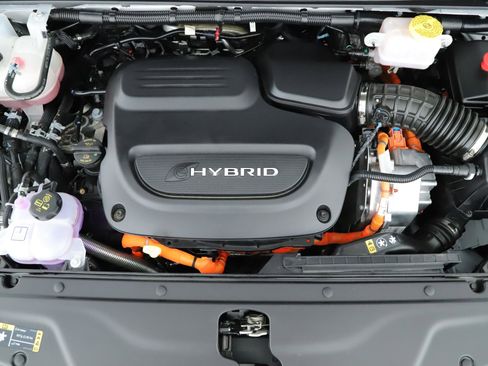 Used 2022 Chrysler Pacifica Touring-L w/ S Appearance Package image 18