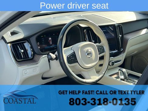 Used 2022 Volvo XC60 B5 Momentum AWD/4WD image 5
