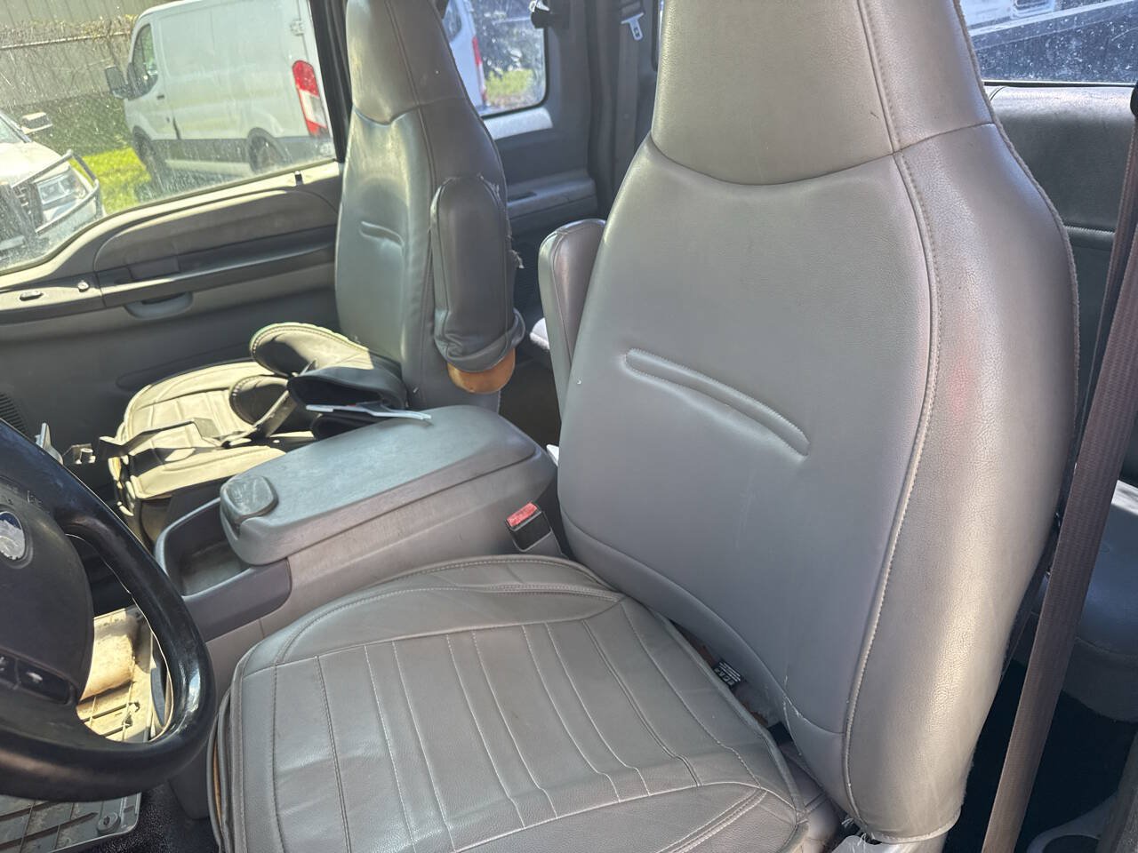 Used 2004 Ford F350 2WD SuperCab Super Duty image 13