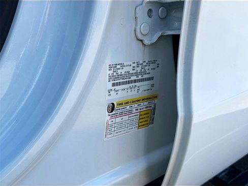 Used 2021 Ford Expedition Limited image 34