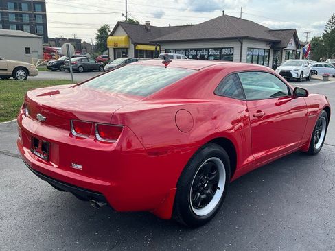 Used 2011 Chevrolet Camaro LS RWD image 7