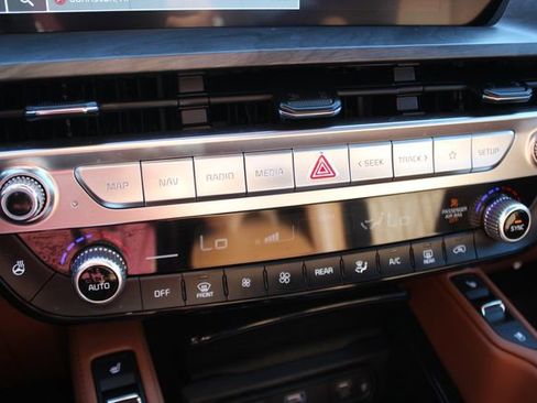 Used 2025 Kia Telluride EX X-Line image 8