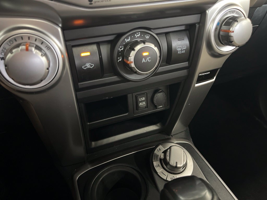 Used 2018 Toyota 4Runner SR5 Premium AWD/4WD image 15