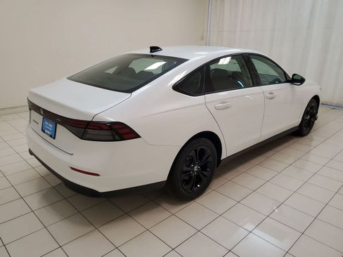 Certified 2025 Honda Accord SE image 26