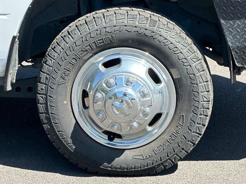 Used 2022 RAM 3500 Tradesman AWD/4WD image 25