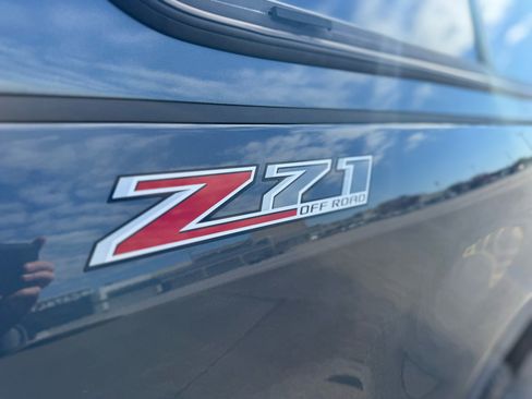 Used 2017 Chevrolet Colorado Z71 image 44