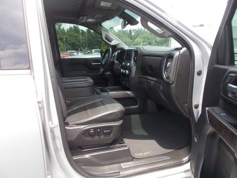 Used 2023 GMC Sierra 2500 Denali image 10