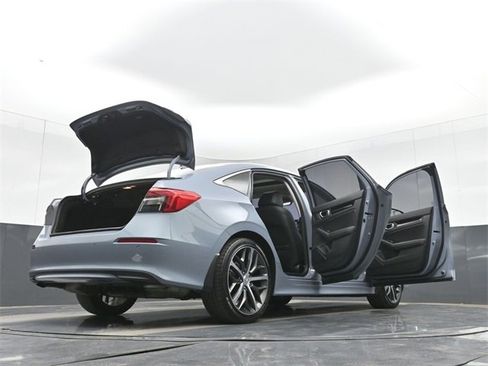 Used 2022 Honda Civic Touring image 54