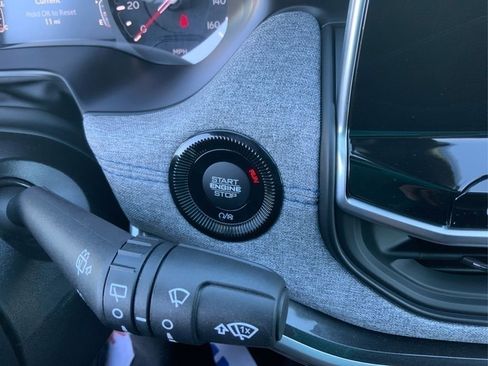 New 2026 Jeep Compass Latitude image 24