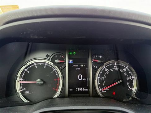 Used 2024 Toyota 4Runner Limited AWD/4WD image 15