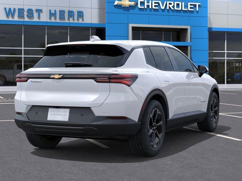 New 2026 Chevrolet Equinox EV LT FWD image 4