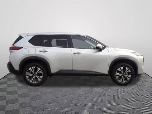 Used 2023 Nissan Rogue SV FWD image 4