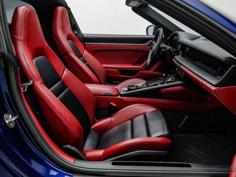 Used 2024 Porsche 911 Targa 4S image 57