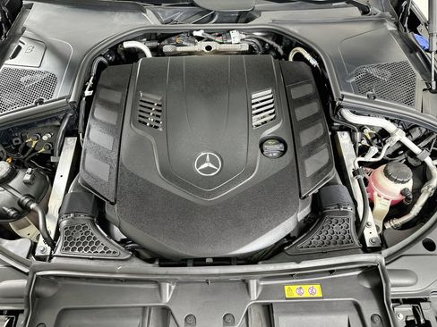 Used 2024 Mercedes-Benz S 580 4MATIC Sedan image 32