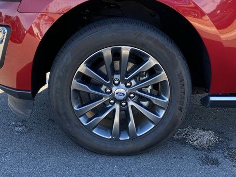 Used 2021 Ford Expedition Max Limited image 36