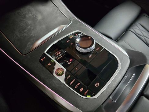 New 2026 BMW X5 xDrive40i w/ Executive Package image 39