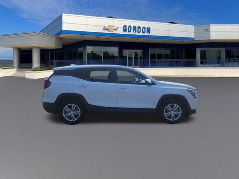 Used 2023 GMC Terrain SLE FWD image 6