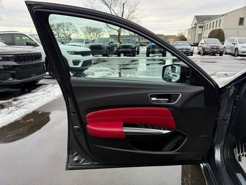 Used 2019 Acura TLX 3.5L Technology Pkg w/A-Spec P image 22