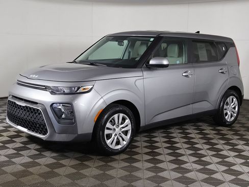 Used 2022 Kia Soul LX FWD image 19