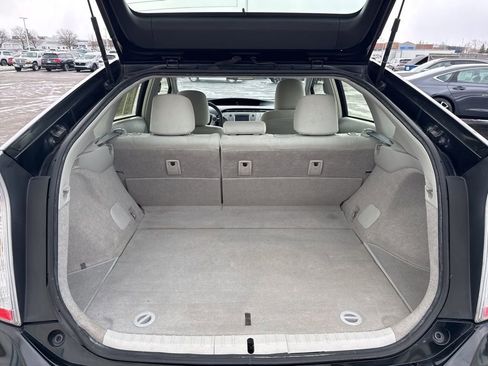 Used 2015 Toyota Prius Three image 32