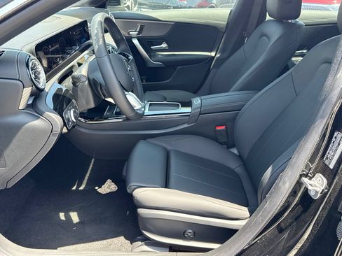 Used 2025 Mercedes-Benz CLA 250 image 18