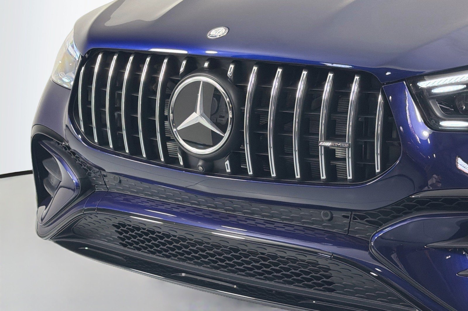 New 2026 Mercedes-Benz GLE 53 AMG 4MATIC Coupe image 12