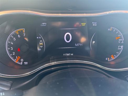 Used 2015 Jeep Grand Cherokee Summit image 13