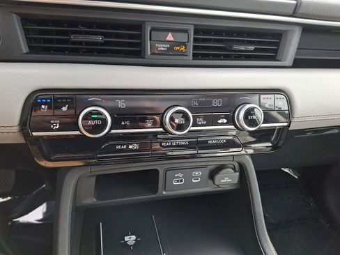 Used 2023 Honda Pilot Elite image 17