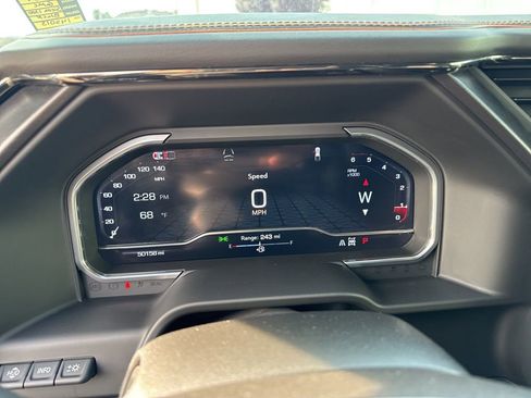 Used 2024 GMC Sierra 1500 AT4 w/ Technology Package image 15