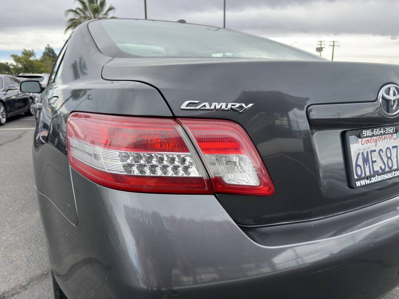 Used 2011 Toyota Camry LE FWD image 21