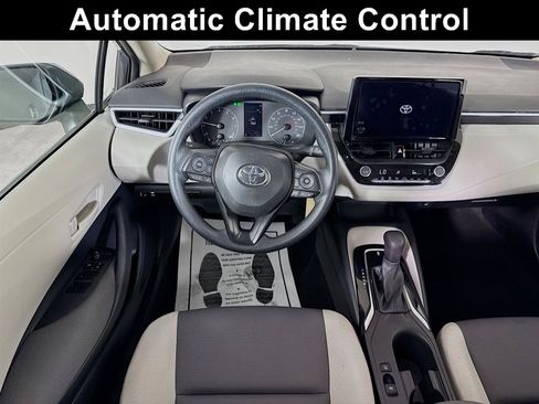 Used 2024 Toyota Corolla LE FWD image 2
