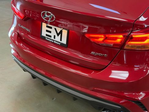 Used 2018 Hyundai Elantra Sport FWD image 7