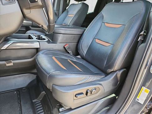 Used 2021 GMC Sierra 1500 AT4 w/ AT4 Preferred Package AWD/4WD image 15
