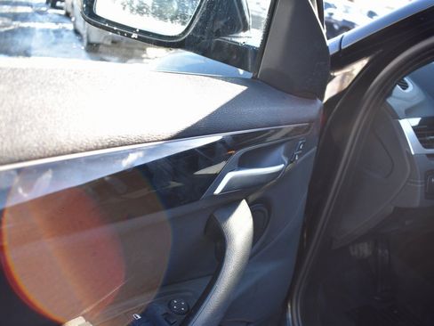 Used 2023 BMW X2 sDrive28i image 14