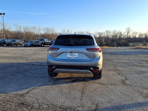 Used 2023 Buick Envision Essence w/ Sport Touring Package image 21