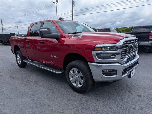 Used 2026 RAM 2500 Big Horn AWD/4WD image 9