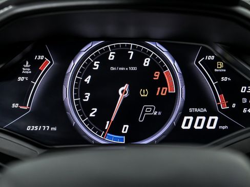 Used 2018 Lamborghini Huracan LP 580-2 image 32