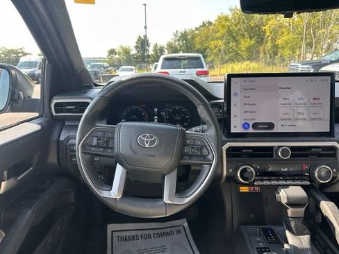 Used 2024 Toyota Tacoma Limited w/ Limited Package (LT) AWD/4WD image 20
