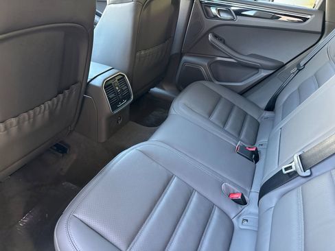 New 2026 Porsche Macan image 14