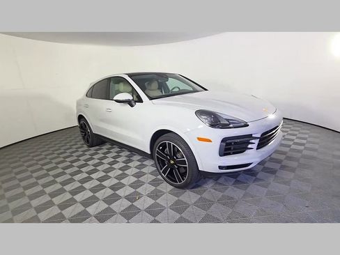 Used 2023 Porsche Cayenne Platinum Edition AWD/4WD image 34