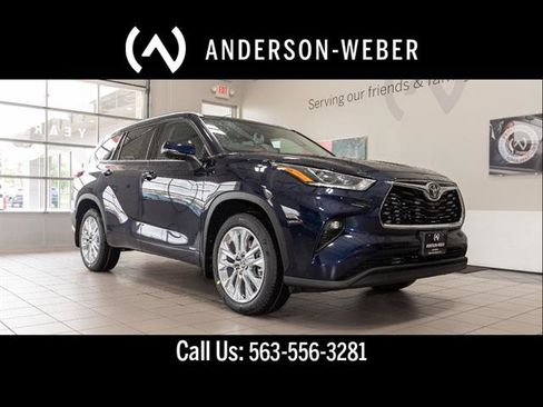 New 2026 Toyota Highlander Limited AWD/4WD image 1